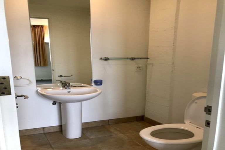 Photo of property in 37u9 Majoribanks Street, Mount Victoria, Wellington, 6011