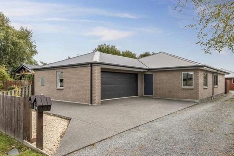 Photo of property in 51 Wyon Street, Linwood, Christchurch, 8062