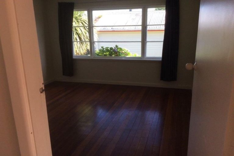 Photo of property in 11 Dunedin Street, Redwood, Christchurch, 8051
