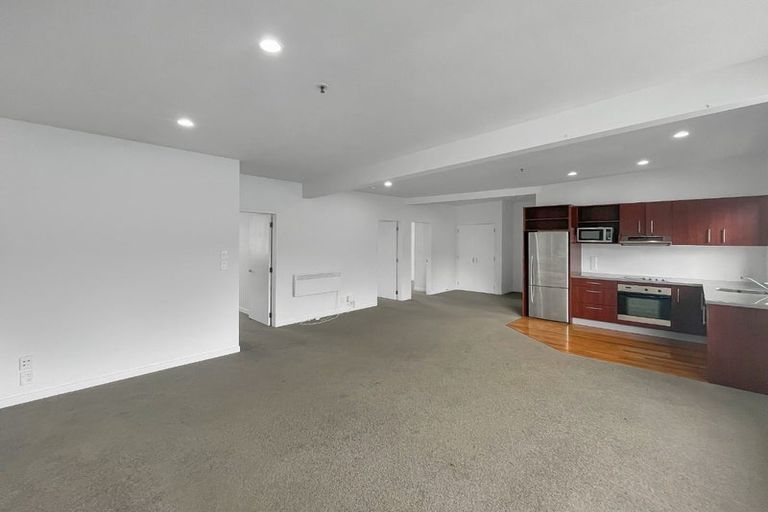 Photo of property in 13/30 Hanson Street, Mount Cook, Wellington, 6021