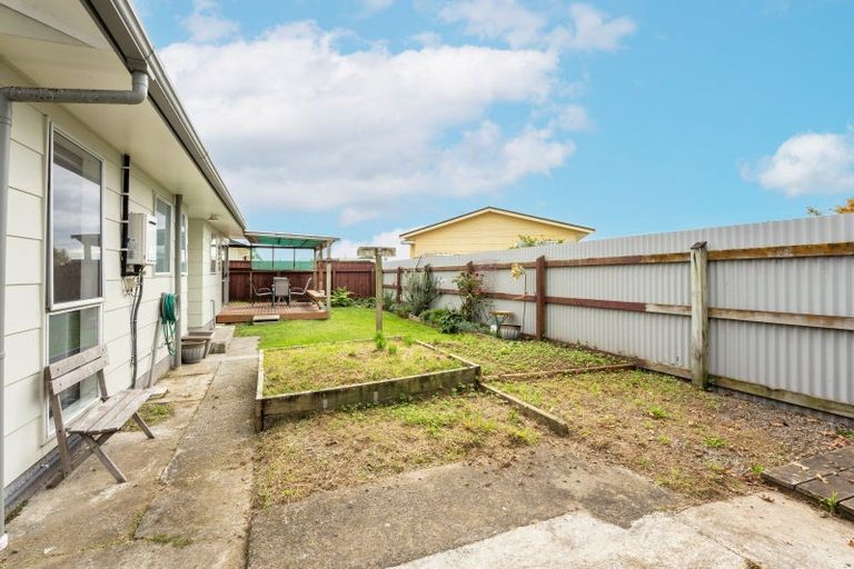 Photo of property in 101 Ryder Crescent, Levin, 5510