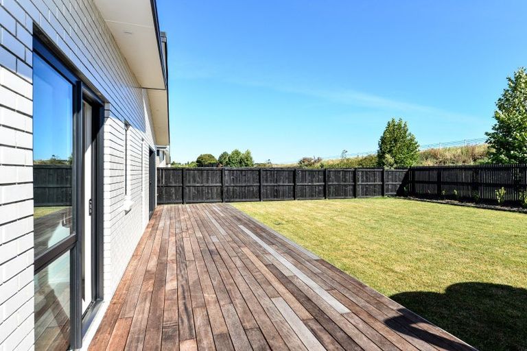 Photo of property in 33 Overton Street, Rototuna North, 3210