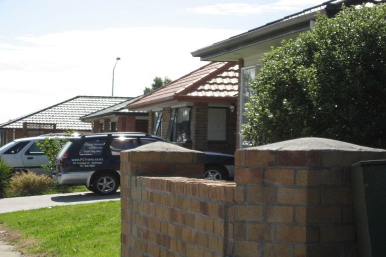 Photo of property in 12 Chipping Dale, Mangere Bridge, Auckland, 2022