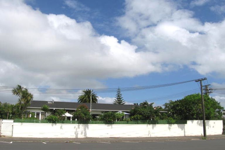 Photo of property in 2/37 Craig Road, Milford, Auckland, 0620