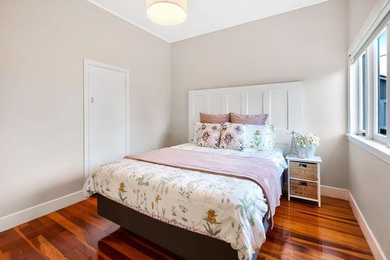 Photo of property in 1/17 Ranui Station Road, Ranui, Auckland, 0612