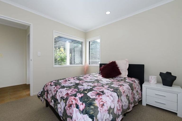 Photo of property in 54 Village Park Drive, Welcome Bay, Tauranga, 3112