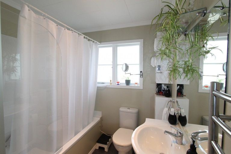 Photo of property in 18 Tyndall Street, Pahiatua, 4910