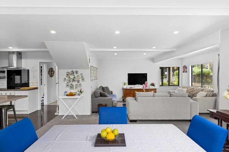 Photo of property in 28 Donald Street, Stanmore Bay, Whangaparaoa, 0932