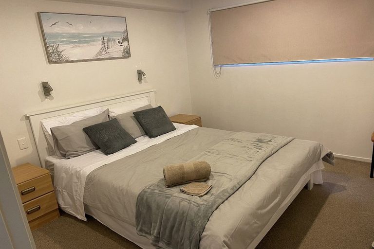 Photo of property in 281 Sturges Road, Henderson Valley, Auckland, 0612