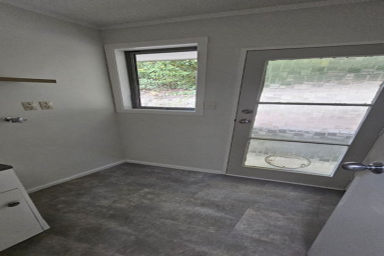 Photo of property in 3 Saint Aidans Way, Tawa, Wellington, 5028