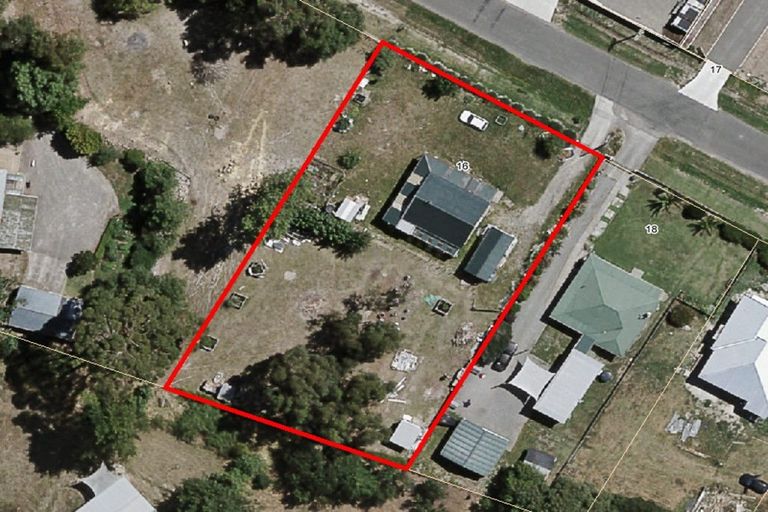 Photo of property in 16 Knorp Street, Otane, 4202