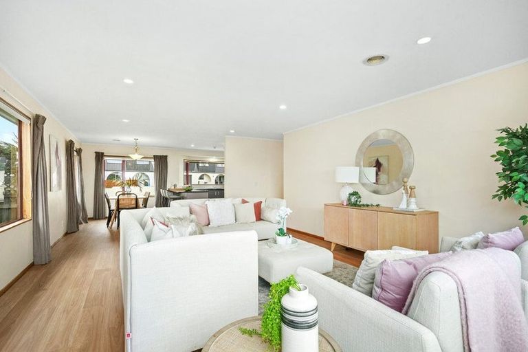 Photo of property in 58 Cypress Drive, Maungaraki, Lower Hutt, 5010