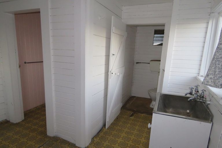 Photo of property in 36 Crampton Road, Reefton, 7830