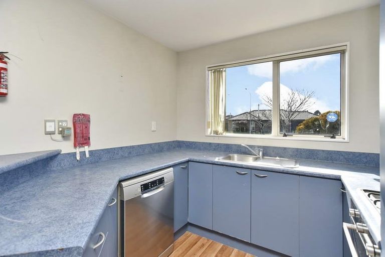 Photo of property in 39 Welsford Street, Woodend, 7610