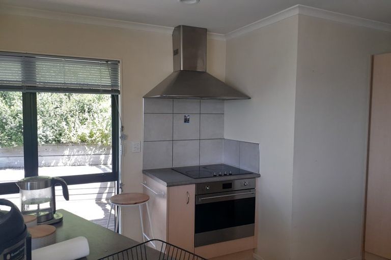 Photo of property in 3/19 Onslow Road, Khandallah, Wellington, 6035