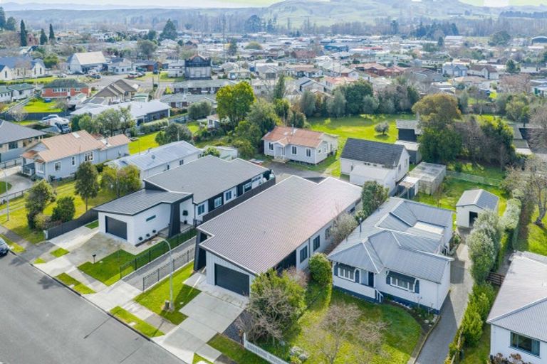 Photo of property in 8 Holyrood Terrace, Waipukurau, 4200