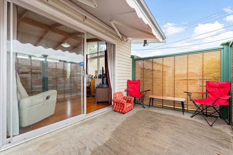 Photo of property in 97 Rathgar Road, Henderson, Auckland, 0610