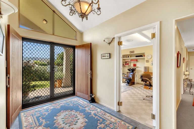 Photo of property in 44 Easton Way, Levin, 5510