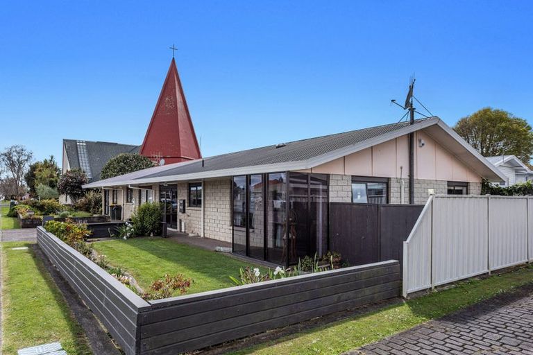 Photo of property in 2/129a King Street, Whakatane, 3120