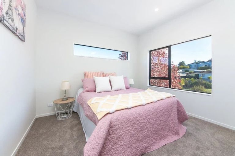 Photo of property in 7a Buisson Glade, West Harbour, 0618