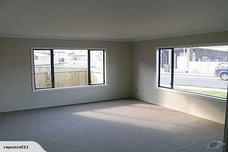 Photo of property in 4 Moston Grove, Churton Park, Wellington, 6037