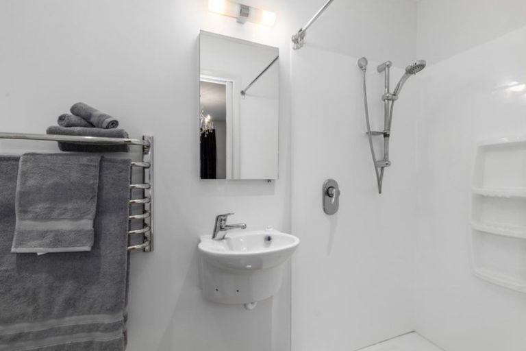 Photo of property in 5 Kopara Grove, Stokes Valley, Lower Hutt, 5019