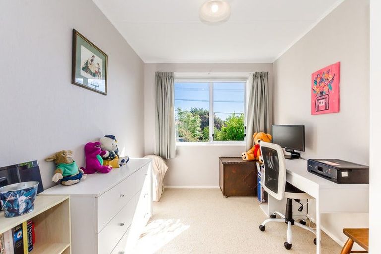 Photo of property in 22 Gray Avenue, Paraparaumu Beach, Paraparaumu, 5032