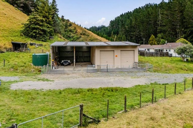 Photo of property in 568 Matau Road North, Matau, Stratford, 4395