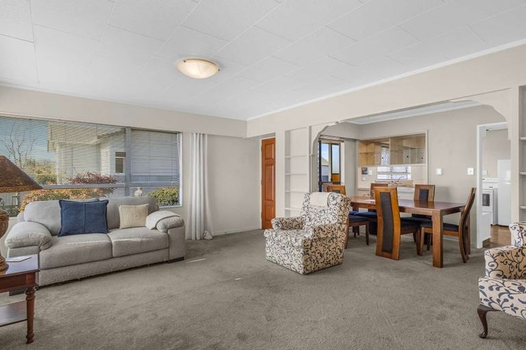 Photo of property in 1/405 Terrace Road, Parkvale, Hastings, 4122