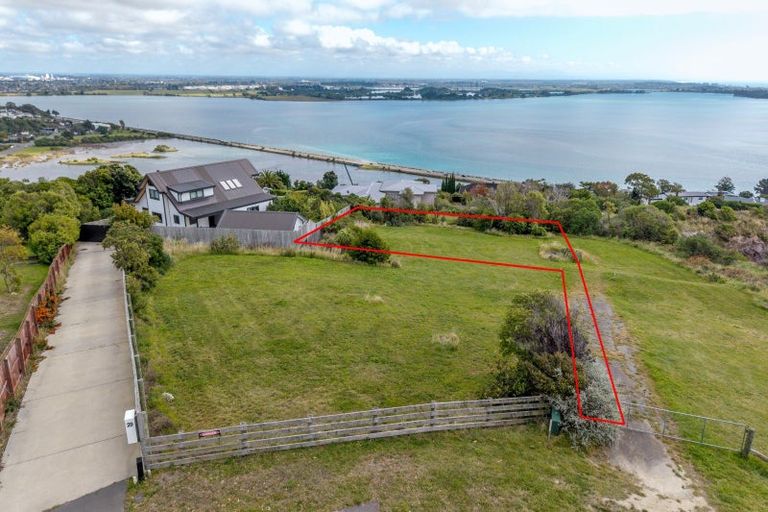 Photo of property in 31 Glendevere Terrace, Redcliffs, Christchurch, 8081