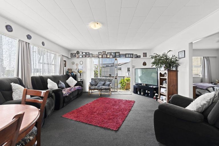 Photo of property in 2/194 Powderham Street, New Plymouth, 4310