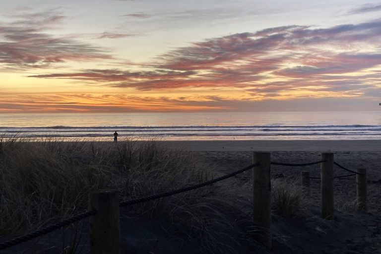 Photo of property in 7/272 Marine Parade, New Brighton, Christchurch, 8061