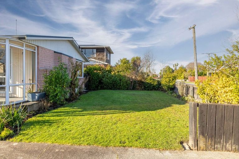Photo of property in 51 Wingate Street, Redwood, Christchurch, 8051