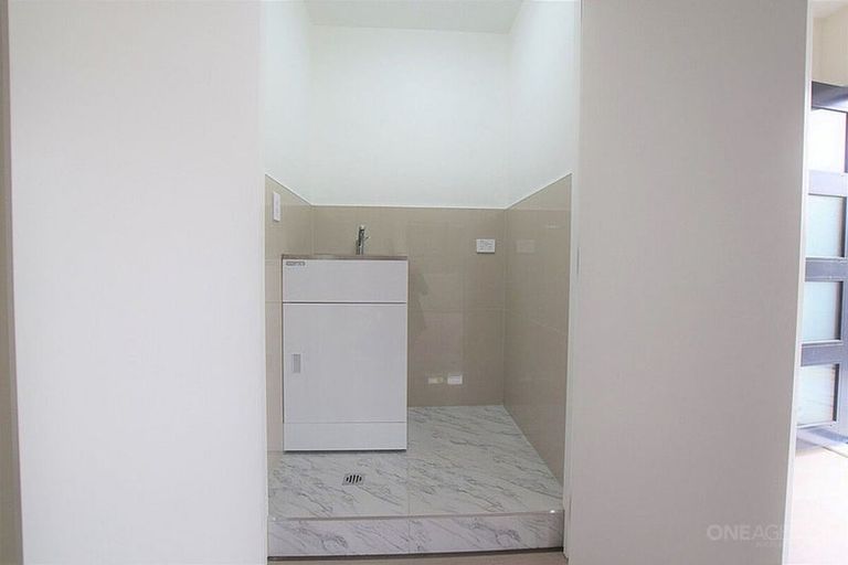 Photo of property in 12 Pleasant Road, Glen Eden, Auckland, 0602