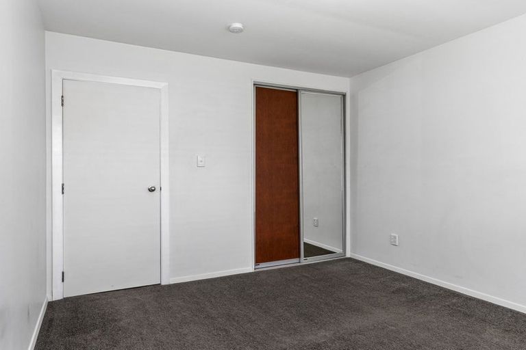 Photo of property in 10 Brogar Place, Casebrook, Christchurch, 8051