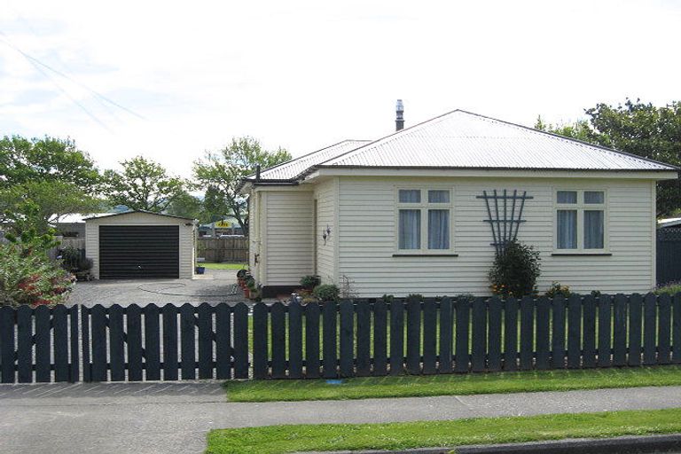 Photo of property in 5 Hutchison Street, Cheviot, 7310