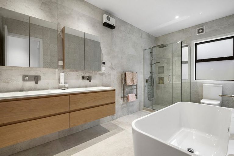 Photo of property in 61a Castor Bay Road, Castor Bay, Auckland, 0620