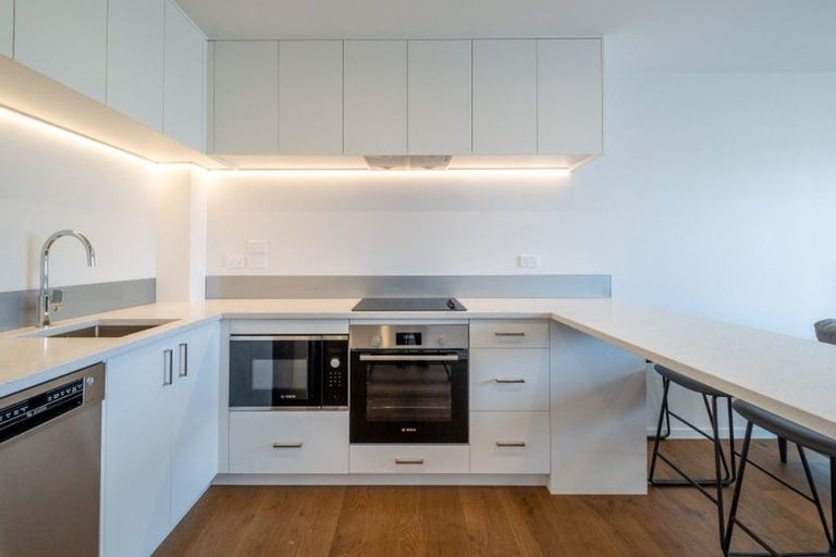 Photo of property in 14 Te Puketoka Lane, Mangere, Auckland, 2022