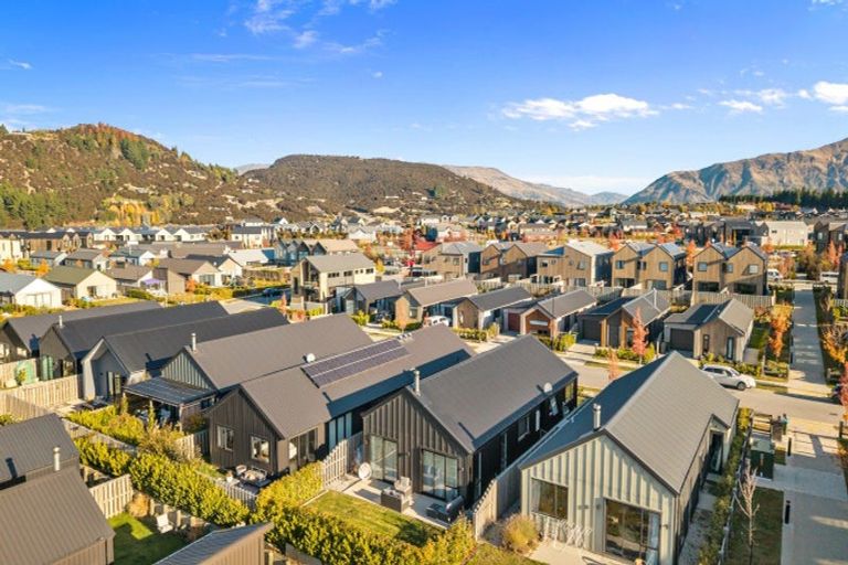 Photo of property in Northlake, 25 Cairnmuir Street, Wanaka, 9305