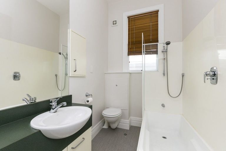Photo of property in 246u6 The Terrace, Wellington Central, Wellington, 6011