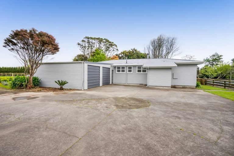 Photo of property in 352 Manutahi Road, Lepperton, New Plymouth, 4373