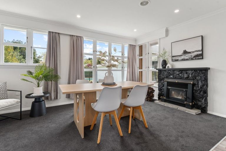 Photo of property in 9 Armstrong Avenue, Carterton, 5713