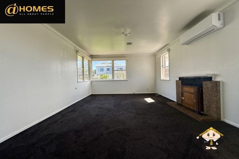 Photo of property in 41 Birkdale Road, Birkdale, Auckland, 0626