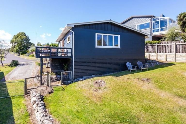 Photo of property in 21 Kurupae Road, Hilltop, Taupo, 3330
