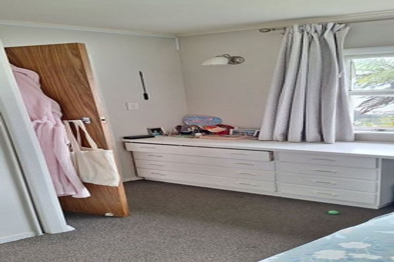 Photo of property in 32 Highbury Road, Highbury, Wellington, 6012