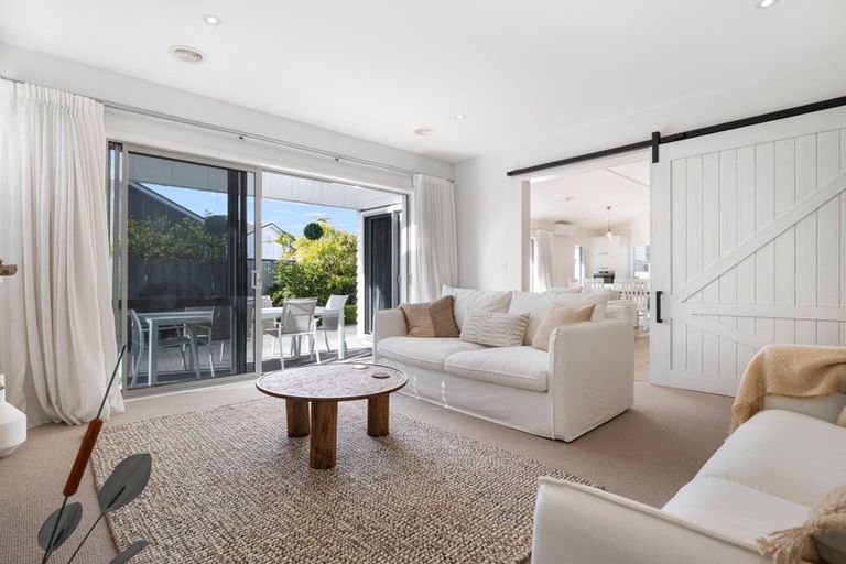 Photo of property in 1 Astelia Lane, Papamoa Beach, Papamoa, 3118