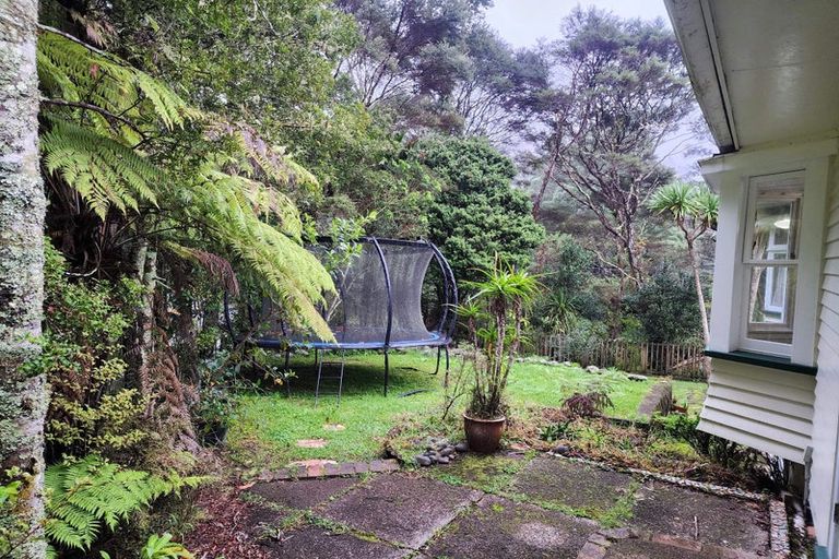 Photo of property in 274 Huia Road, Titirangi, Auckland, 0604