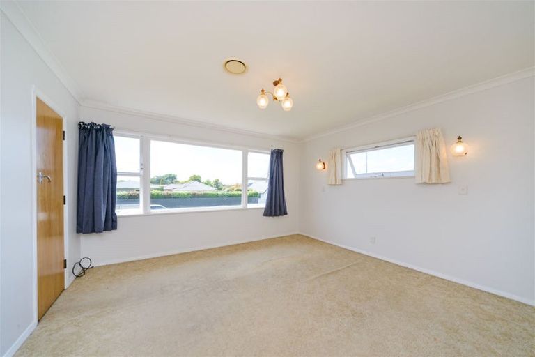 Photo of property in 42 Pitama Road, Awapuni, Palmerston North, 4412