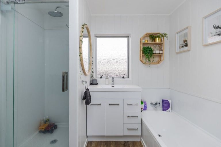 Photo of property in 11 Purcell Place, Melville, Hamilton, 3206