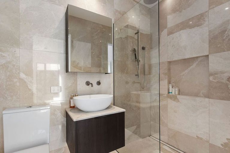 Photo of property in 66 Fendalton Road, Fendalton, Christchurch, 8014
